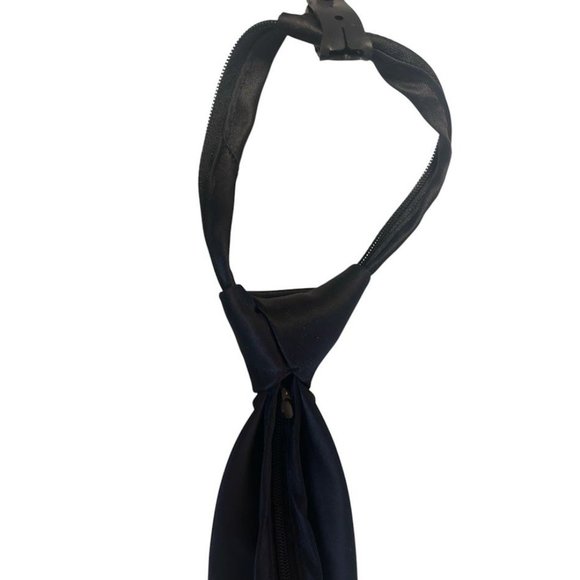 Jacob Alexander Men's Zipper Neck Tie - Stained Glass Jesus Healing a Blind Man - Picture 3 of 3